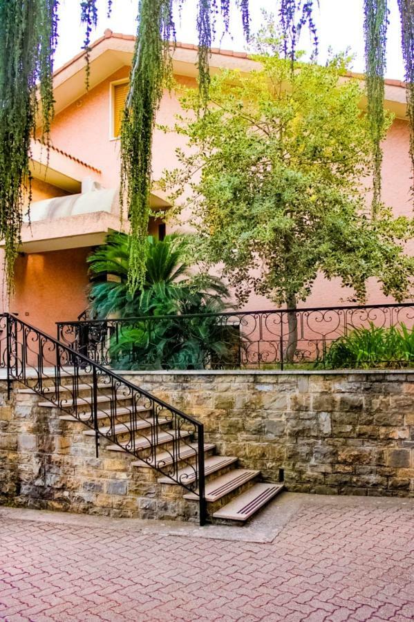 Rifugio Societa Semplice Apartment Ospedaletti Bagian luar foto